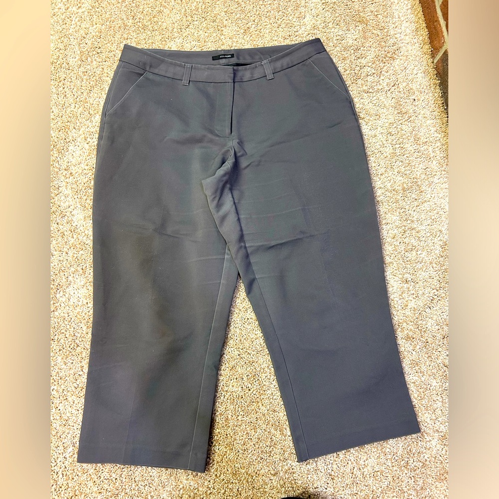 Maurice’s Grey Cropped Dress Pants Size 14